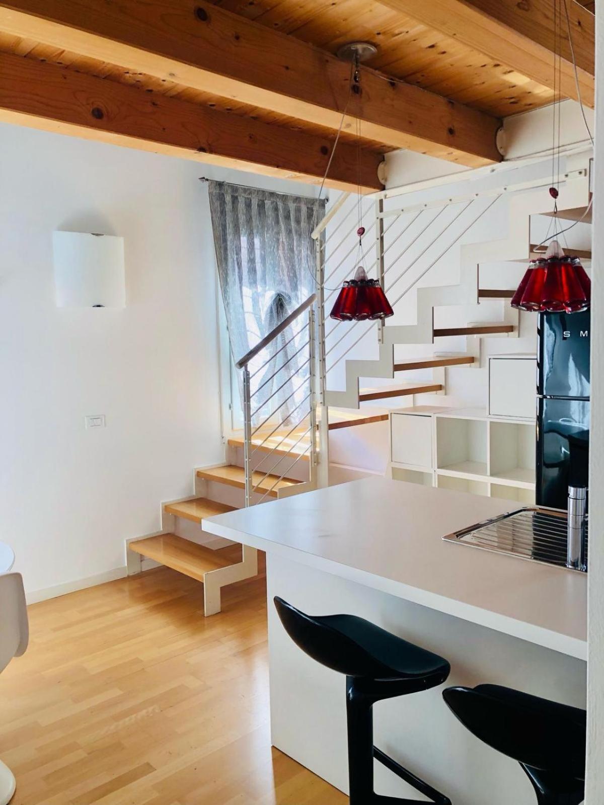 Cindy House - Centro Storico Apartment Басано дел Грапа Екстериор снимка