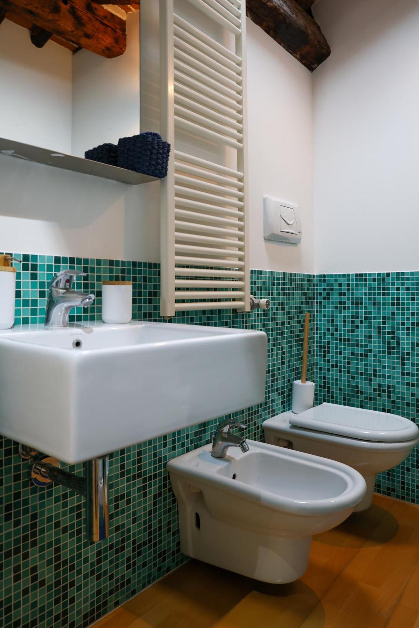 Cindy House - Centro Storico Apartment Басано дел Грапа Екстериор снимка